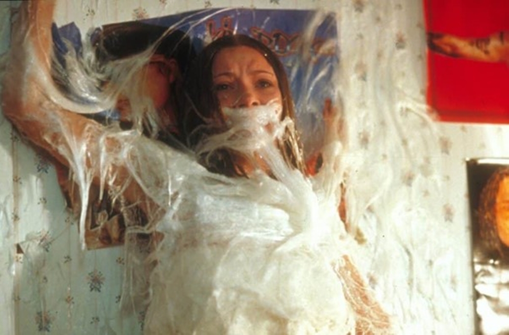 Scarlet Johanssen in web