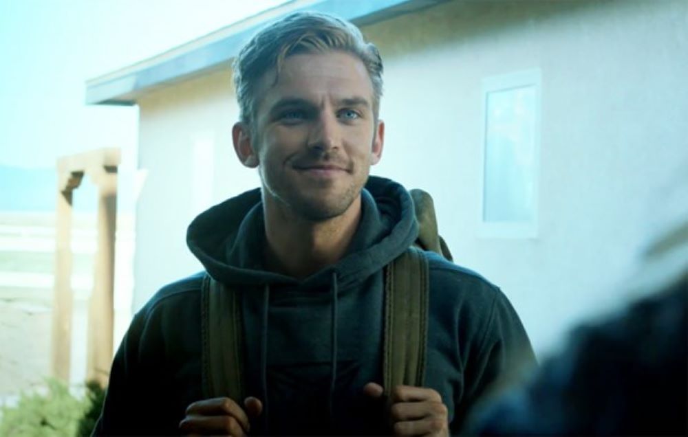 Dan Stevens The Guest smiling