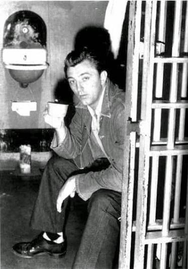 Mitchum-Criminal